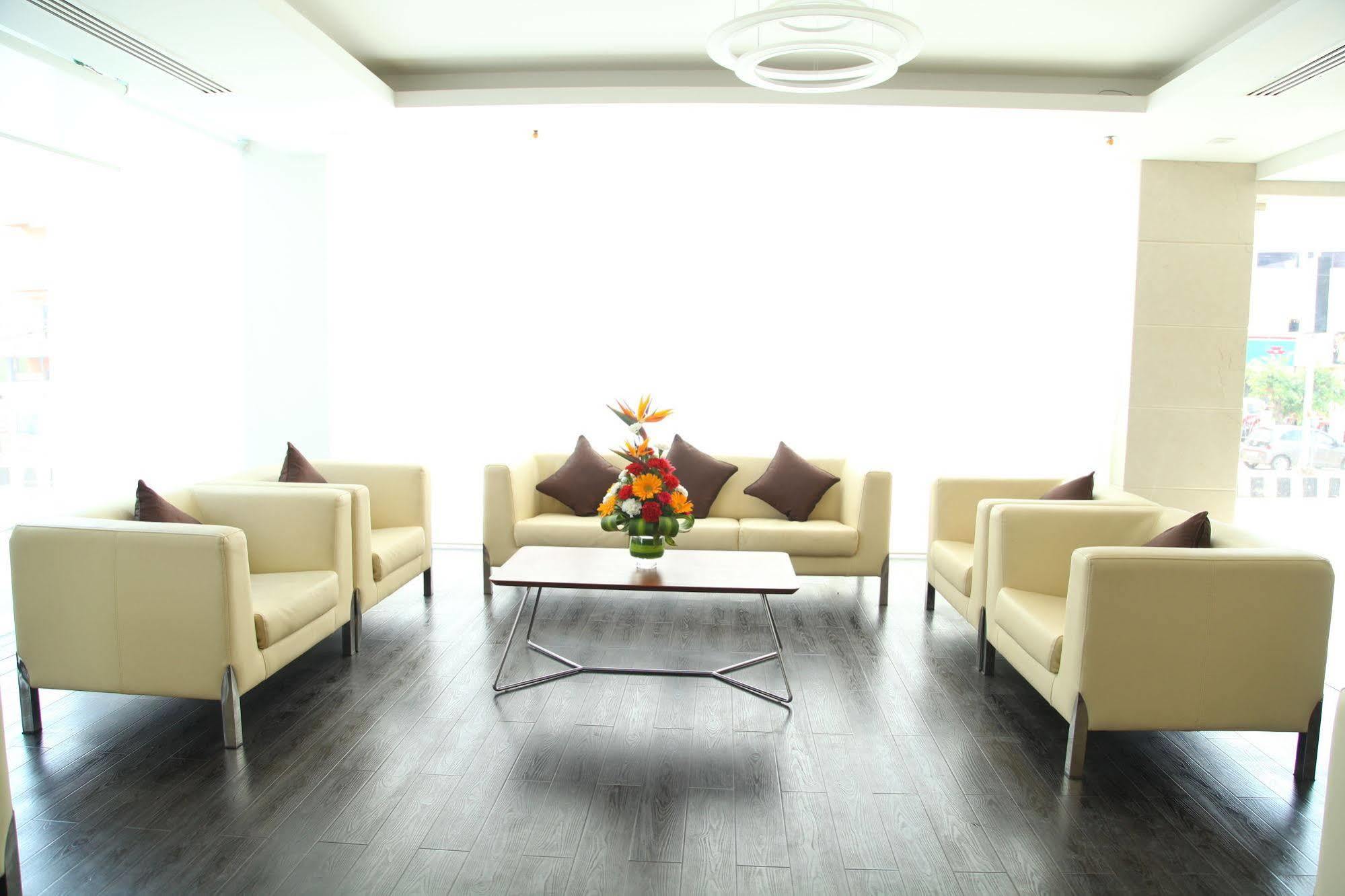 Best Western ティルパティ エクステリア 写真